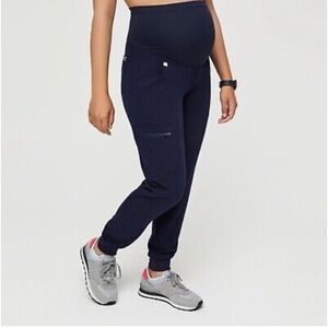 Figs maternity scrub pants